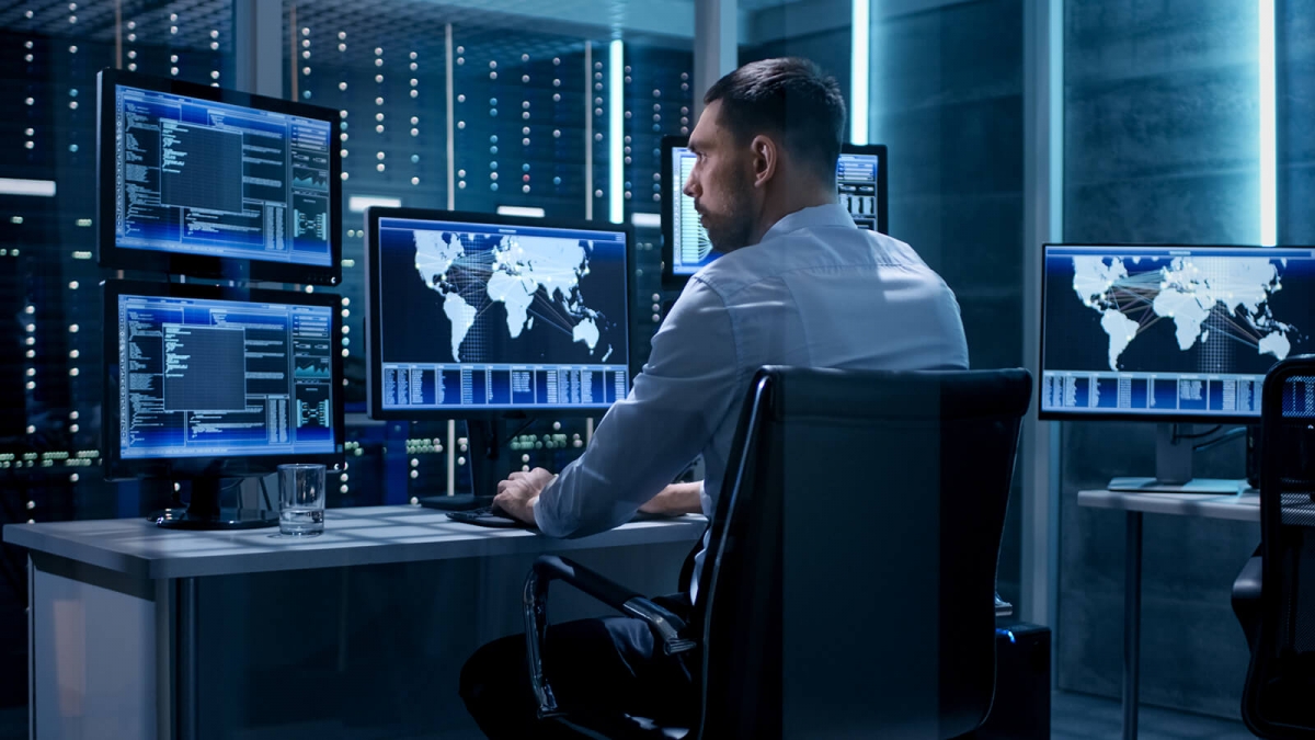 AssistYu security analysts reviewing a client's system together